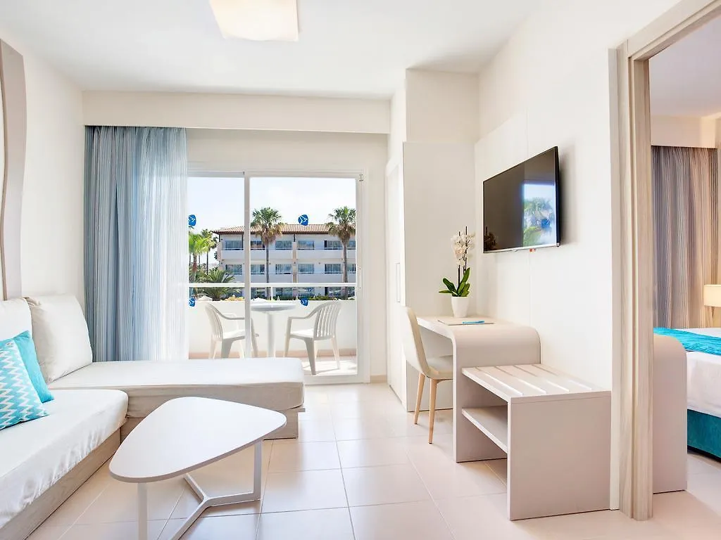 Grupotel Mallorca Mar Cala Bona  Hotel apartamentowy