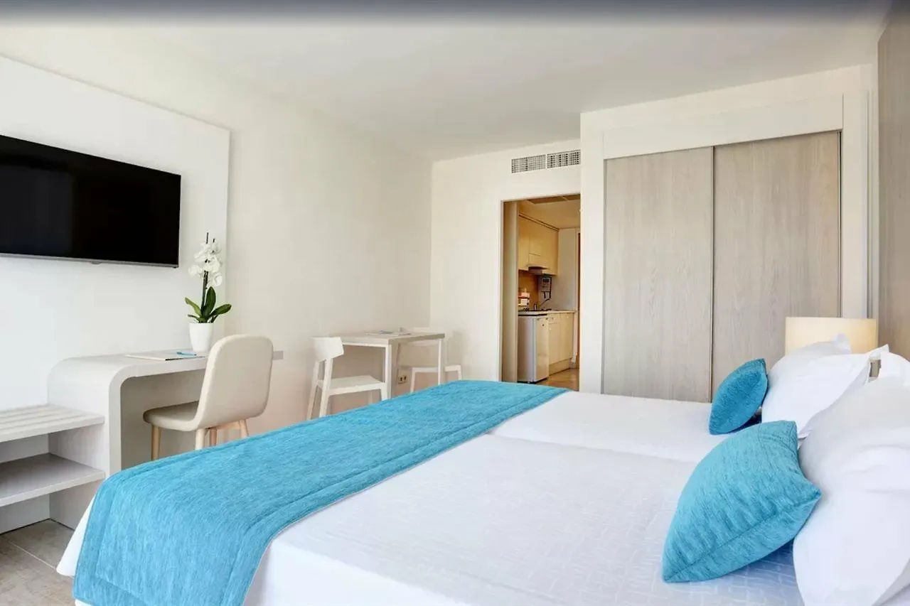 Grupotel Mallorca Mar Cala Bona  Hotel apartamentowy