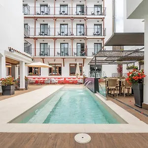 https://apartamentos-neptuno.catalonia-hotels.com